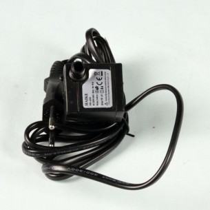 Pompa per Riciclo Acqua da 3 Watt H 40 Cm Lt/H 150 di Rossi-Rosa