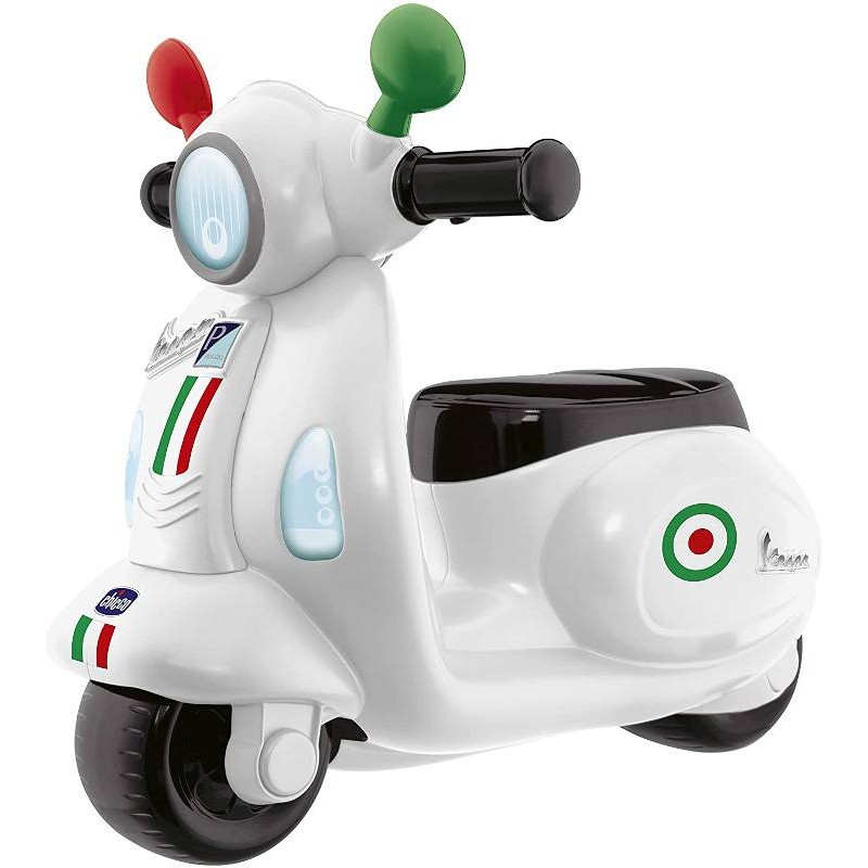 Vespa Primavera Italy di Artsana