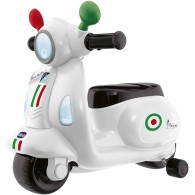 Vespa Primavera Italy di Artsana