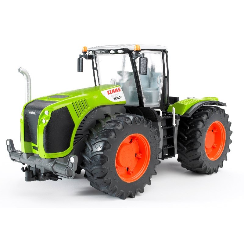 Trattore Claas Xerion 5000 di Bruder