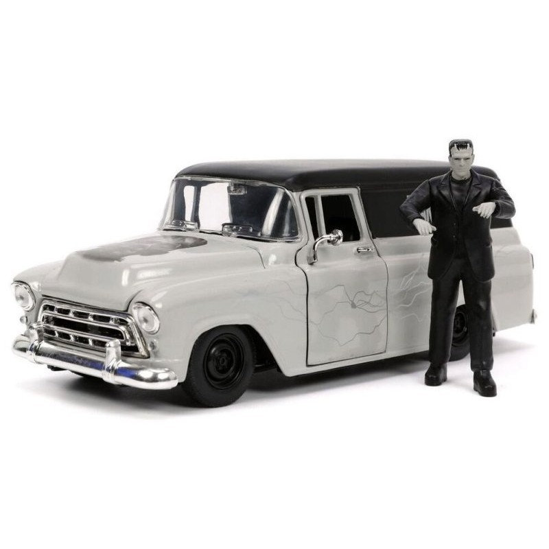 Frankenstein 1957 Chevy Suburban in Scala 1:24 con Personaggio di Simba Jada